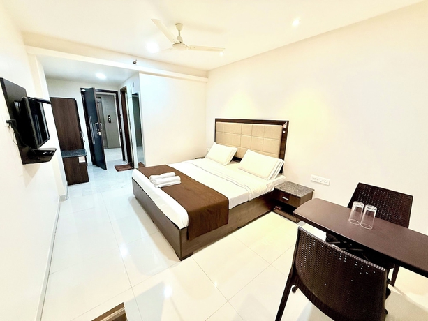 Imagen de la habitación del Hotel HOTEL CENTER POINT, Bhubaneshwar. Foto 7