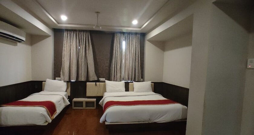 Imagen general del Hotel HOTEL CENTER POINT. Foto 1
