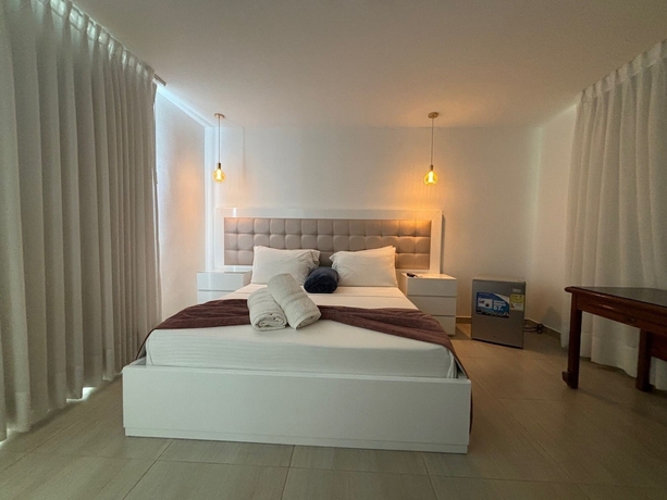 Imagen de la habitación del Hotel HOTEL CERRITOS PLAZA. Foto 11