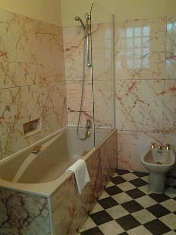 Imagen general del Hotel HOTEL CHEZ LOUISETTE. Foto 2