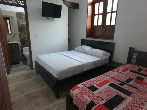 Imagen de la habitación del Hotel HOTEL COLONIAL A 100 MTS DE LA BASILICA. Foto 9