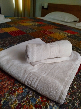 Imagen de la habitación del Hotel HOTEL COMAT DEVA. Foto 10