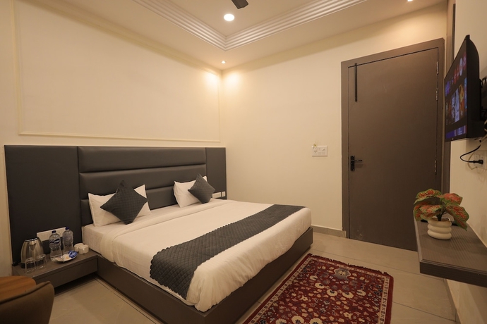 Imagen de la habitación del Hotel HOTEL CRESTA INN. Foto 9