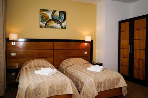 Imagen general del Hotel HOTEL CRISS. Foto 3
