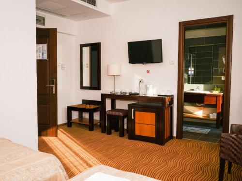 Imagen general del Hotel HOTEL CRISS. Foto 10
