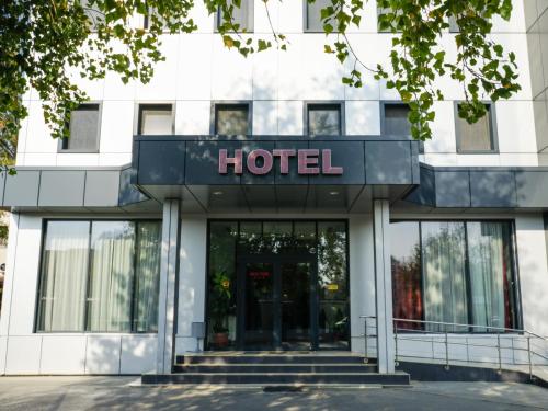Imagen general del Hotel HOTEL CRISS. Foto 19