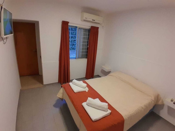 Imagen de la habitación del Hotel HOTEL CRISTAL. Foto 9