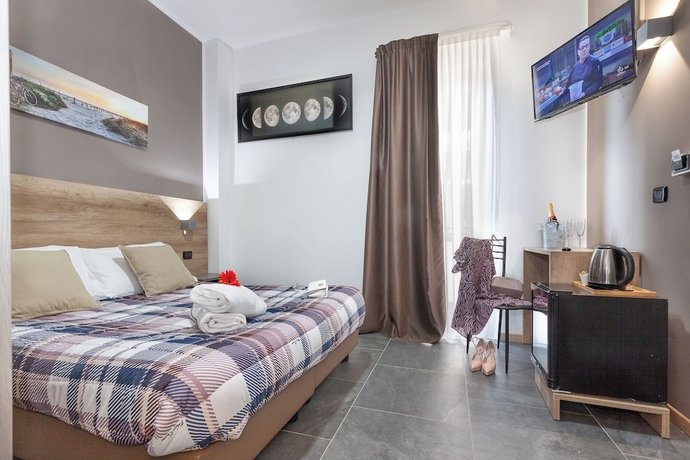 Imagen de la habitación del Hotel HOTEL CRISVAN. Foto 9