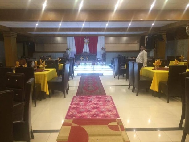 Imagen general del Hotel HOTEL CROWN. Foto 2