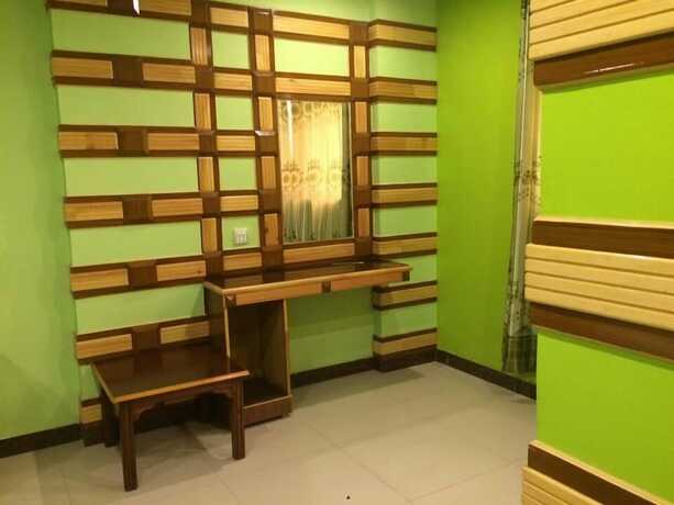 Imagen de la habitación del Hotel HOTEL CROWN. Foto 15