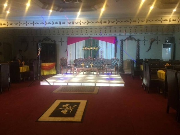 Imagen general del Hotel HOTEL CROWN. Foto 8