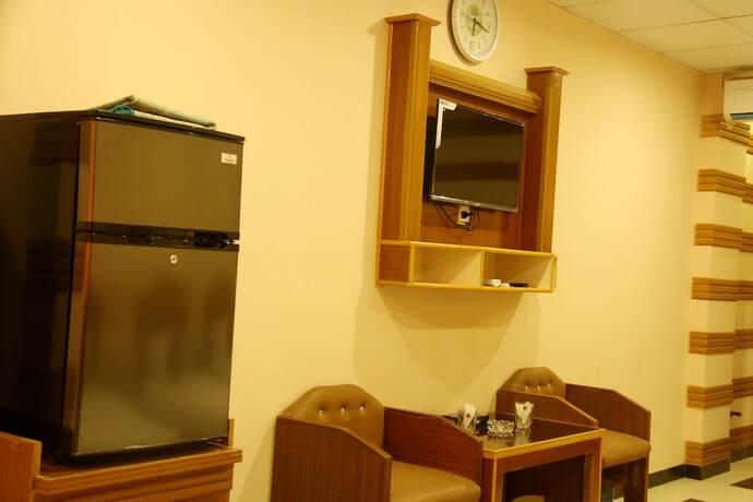 Imagen de la habitación del Hotel HOTEL CROWN. Foto 19