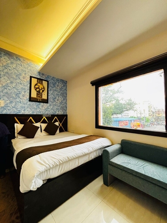 Imagen de la habitación del Hotel HOTEL D C GRAND. Foto 8