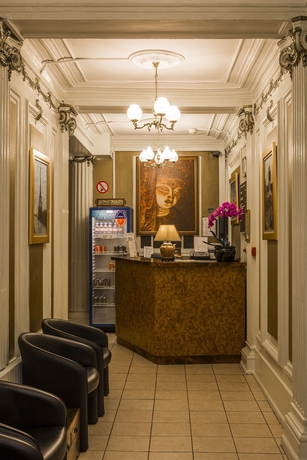 Imagen de los interiores del Hotel HOTEL DES 3 NATIONS. Foto 12