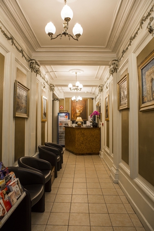 Imagen de los interiores del Hotel HOTEL DES 3 NATIONS. Foto 14