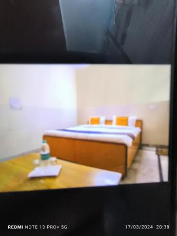 Imagen de la habitación del Hotel HOTEL DHANUA PALACE. Foto 19