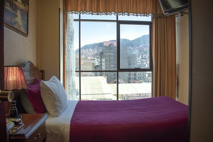 Imagen de la habitación del Hotel HOTEL DIAMANTE AZUL. Foto 11