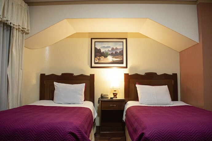 Imagen de la habitación del Hotel HOTEL DIAMANTE AZUL. Foto 13