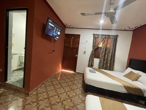 Imagen de la habitación del Hotel HOTEL DON JACINTO. Foto 12