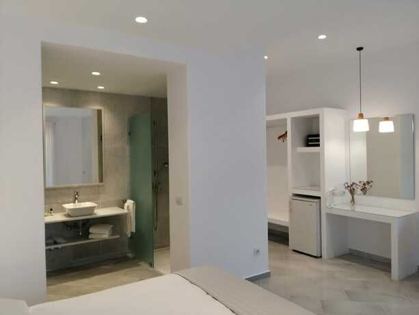 Imagen de la habitación del Hotel HOTEL DOUKISSA. Foto 13