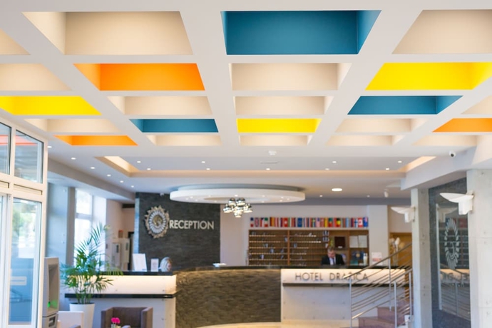 Imagen de los interiores del Hotel HOTEL DRAZICA. Foto 16