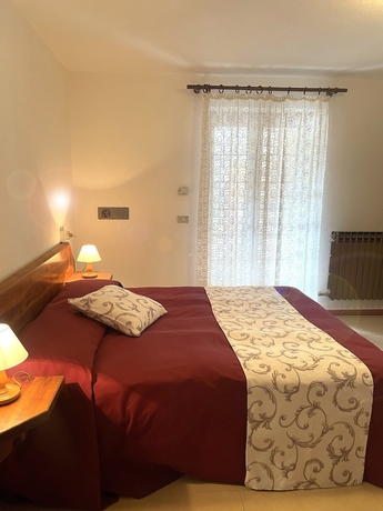 Imagen de la habitación del Hotel HOTEL DU SOLEIL. Foto 8