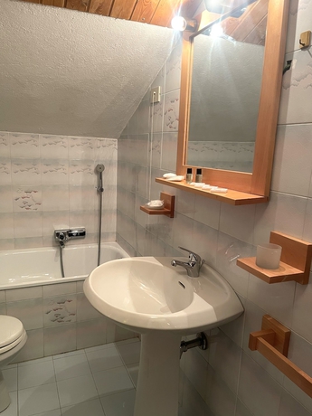 Imagen de la habitación del Hotel HOTEL DU SOLEIL. Foto 15