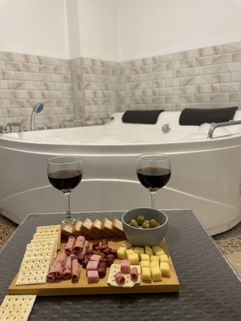 Imagen de la piscina del Hotel HOTEL EL ALAMO EJECUTIVO and SPA. Foto 19