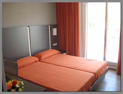 Imagen de la habitación del Hotel HOTEL EL CHALET. Foto 4