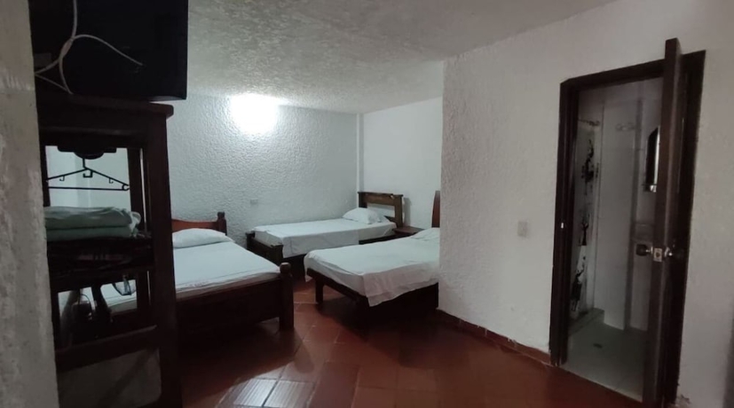 Imagen de la habitación del Hotel HOTEL EL PORTON DE SAN GIL. Foto 8