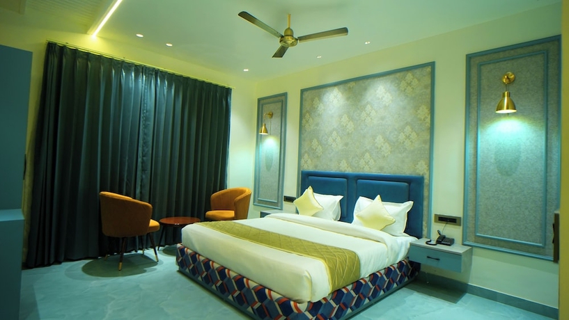Imagen de la habitación del Hotel HOTEL ELEGANCE. Foto 4
