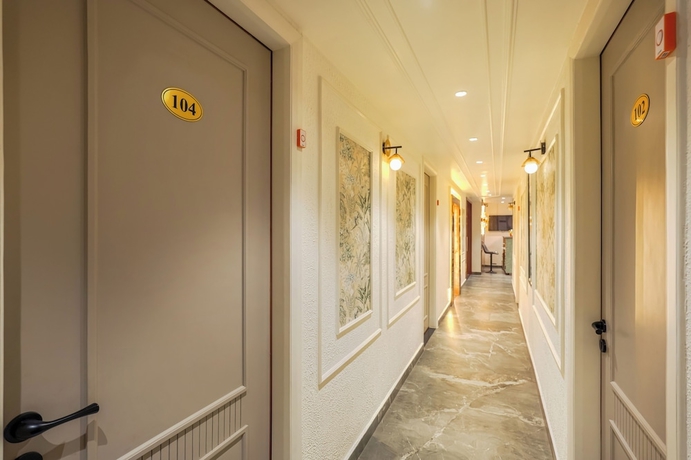 Imagen de los interiores del Hotel HOTEL ELEGANCE. Foto 13
