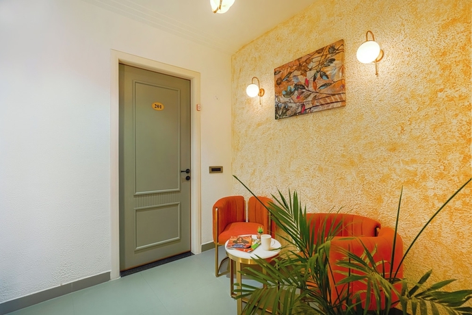 Imagen de los interiores del Hotel HOTEL ELEGANCE. Foto 15
