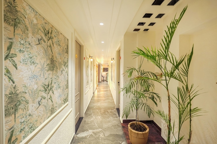 Imagen de los interiores del Hotel HOTEL ELEGANCE. Foto 16