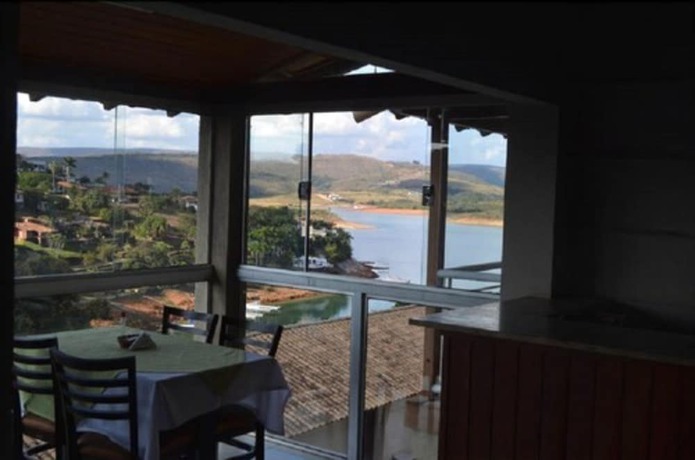 Imagen del bar/restaurante del Hotel HOTEL ESCARPAS DO LAGO CAPIT&Oacute;LIO. Foto 2