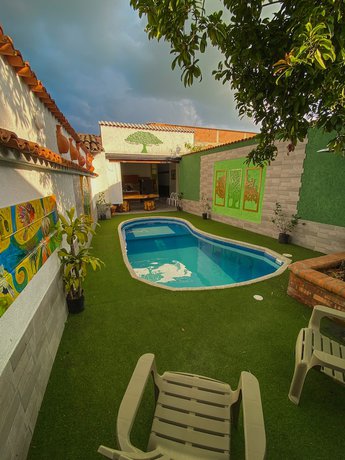 Imagen de la piscina del Hotel HOTEL EVOCACI&Oacute;N. Foto 15