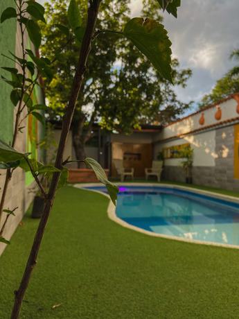 Imagen de la piscina del Hotel HOTEL EVOCACI&Oacute;N. Foto 17