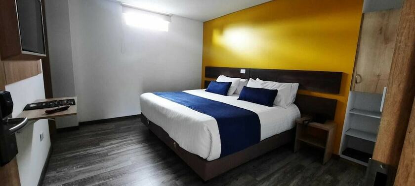 Imagen de la habitación del Hotel HOTEL EXPO INN AGORA. Foto 13