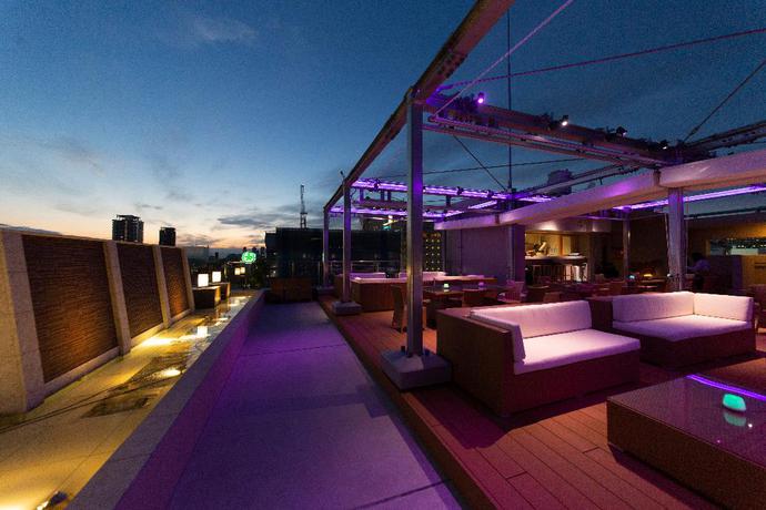 Imagen del bar/restaurante del Hotel HOTEL FELICE SHINSAIBASHI By RELIEF. Foto 5