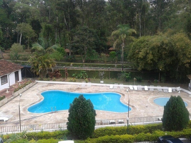 Imagen de la piscina del Hotel HOTEL FLORESTA. Foto 11