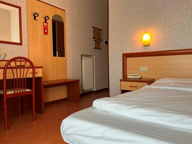 Imagen general del Hotel HOTEL FLORIDA. Foto 4