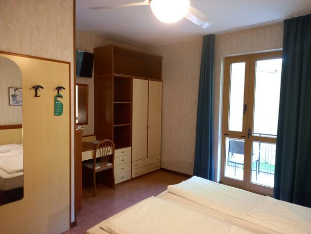 Imagen general del Hotel HOTEL FLORIDA. Foto 8