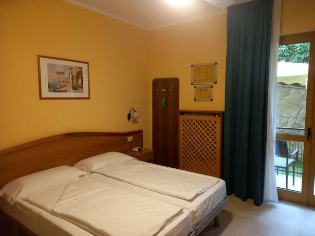 Imagen general del Hotel HOTEL FLORIDA. Foto 11