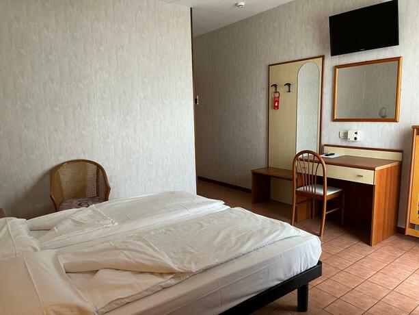 Imagen general del Hotel HOTEL FLORIDA. Foto 15