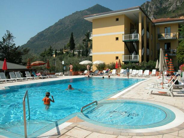 Imagen general del Hotel HOTEL FLORIDA. Foto 42