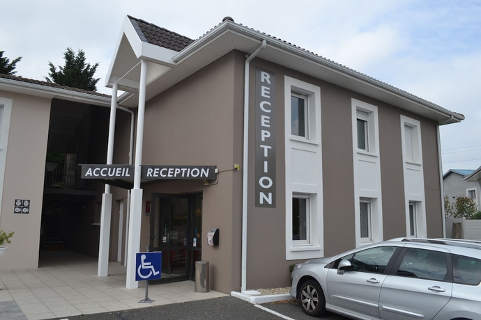 Imagen de los interiores del Hotel HOTEL FORMULES CLUB BORDEAUX CENON. Foto 13