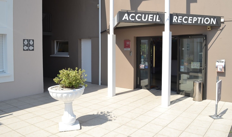 Imagen de los interiores del Hotel HOTEL FORMULES CLUB BORDEAUX CENON. Foto 14