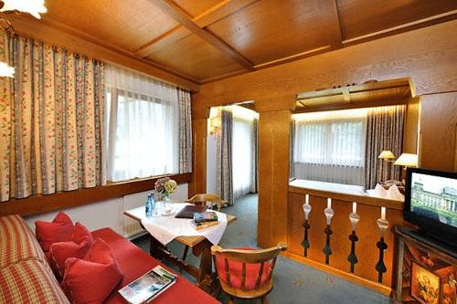 Imagen general del Hotel HOTEL GARNI GLOCKENSTUHL. Foto 5