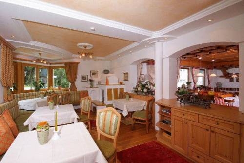 Imagen general del Hotel HOTEL GARNI GLOCKENSTUHL. Foto 13