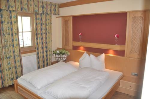 Imagen general del Hotel HOTEL GARNI VICTORIA. Foto 10